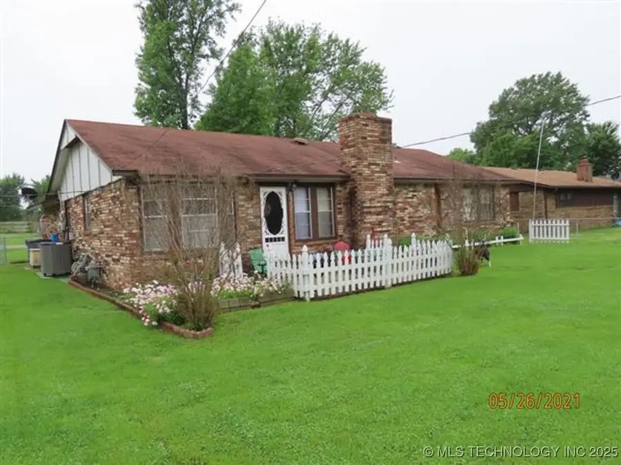 1204 SW 12th Place, Wagoner, OK 74467 - Image #2