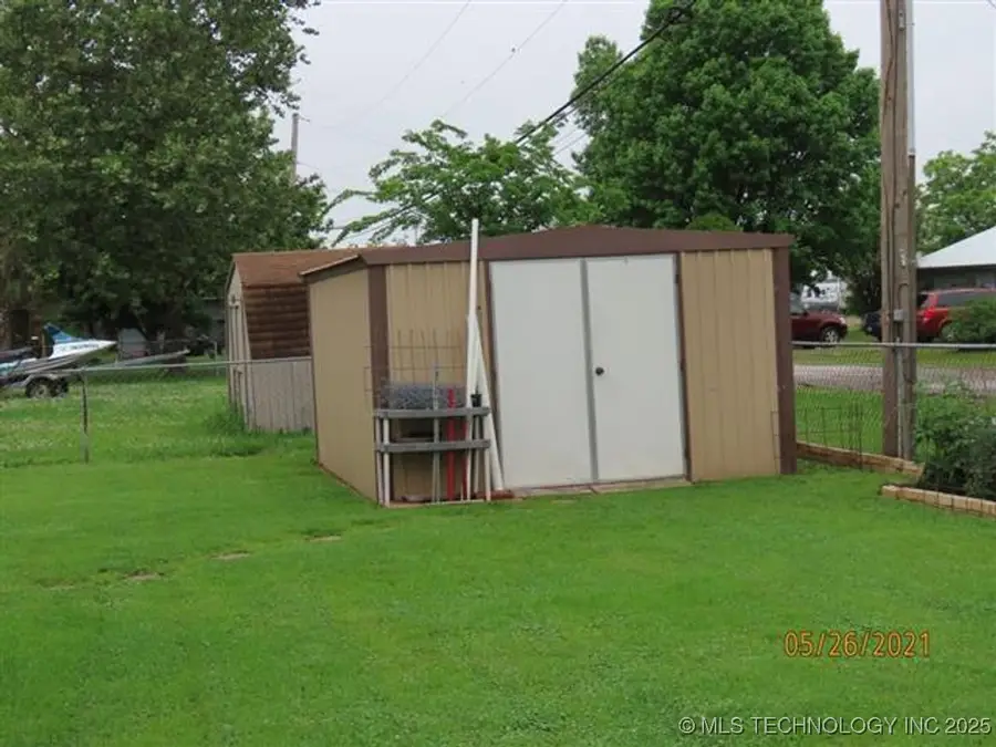 1204 SW 12th Place, Wagoner, OK 74467 - Image #3