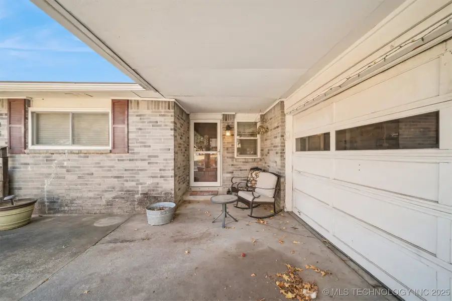 2922 W 65th Street S, Tulsa, OK 74132 - Image #2
