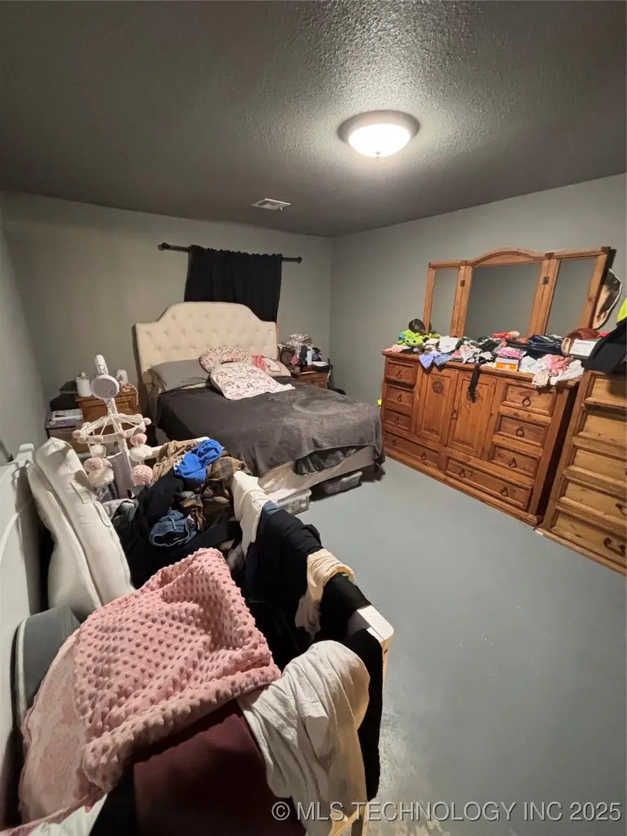 520 SW 2nd Street, Adair, OK 74330 - Image #3