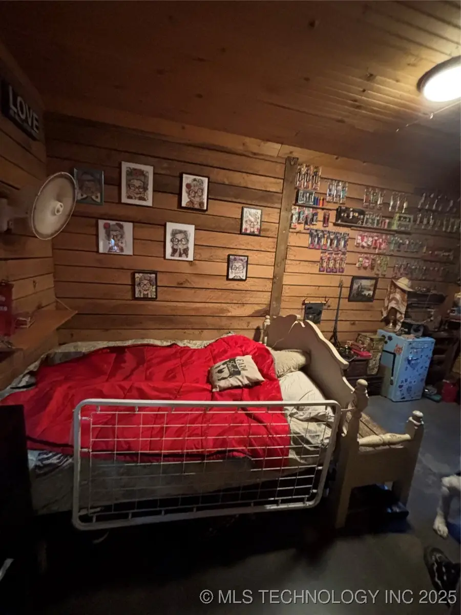 526 SW 2nd Street, Adair, OK 74330 - Image #3