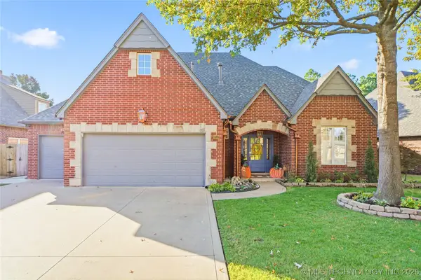 9512 E 117th Street, Bixby, OK 74008