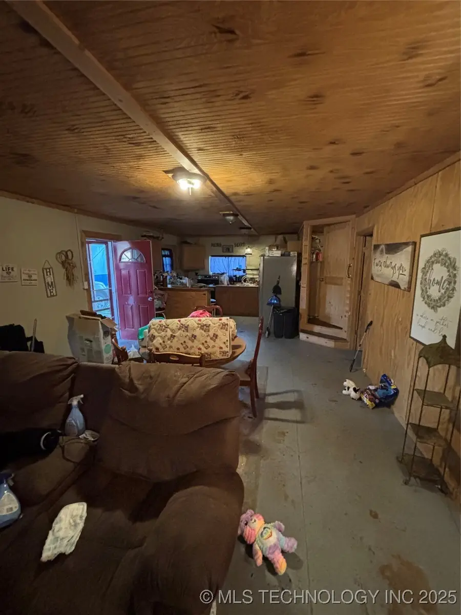 527 SW 2nd Street, Adair, OK 74330 - Image #2