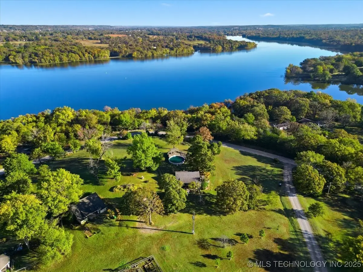 14552 E Lake Drive, Claremore, OK 74017 - Image #1