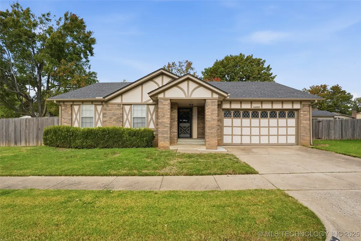 1402 N Elm Street, Owasso, OK 74055 - Image #1