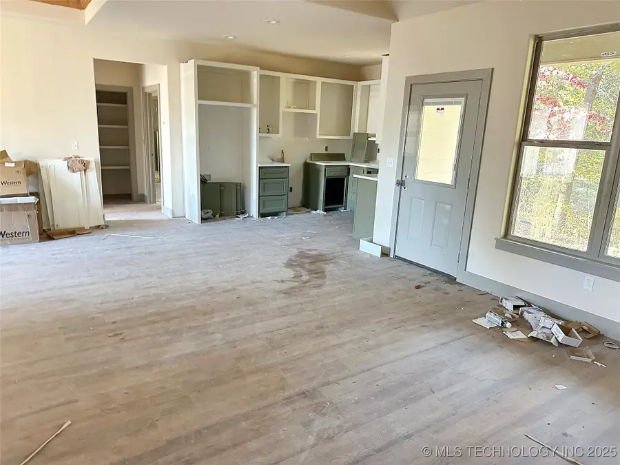 18875 W Hunters Court, Park Hill, OK 74451 - Image #2