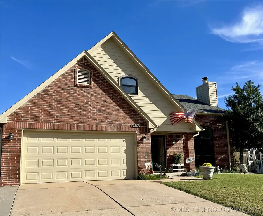 1201 S 35th Street, Broken Arrow, OK 74014 - Image #2