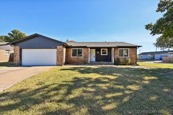 1101 N Hickory Avenue, Broken Arrow, OK 74012