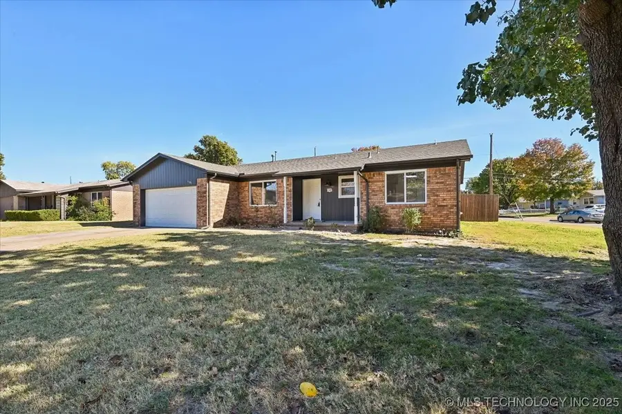 1101 N Hickory Avenue, Broken Arrow, OK 74012 - Image #2