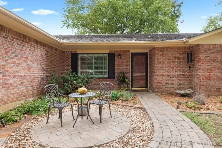 1604 Mission Road, Bartlesville, OK 74006 - Image #3