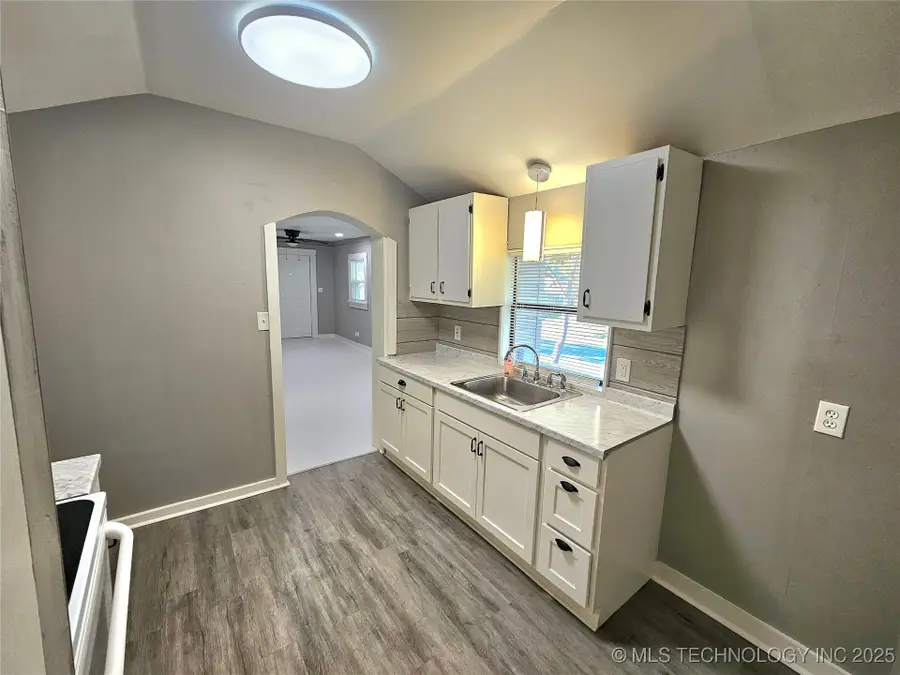 116 W 6th Street, Sand Springs, OK 74063 - Image #3