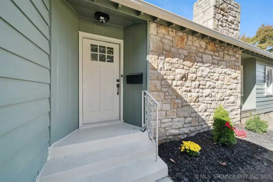 1622 N Cheyenne Avenue, Tulsa, OK 74106 - Image #2