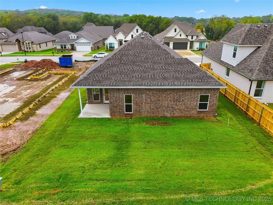 2068 E 129th Place S, Jenks, OK 74037 - #2