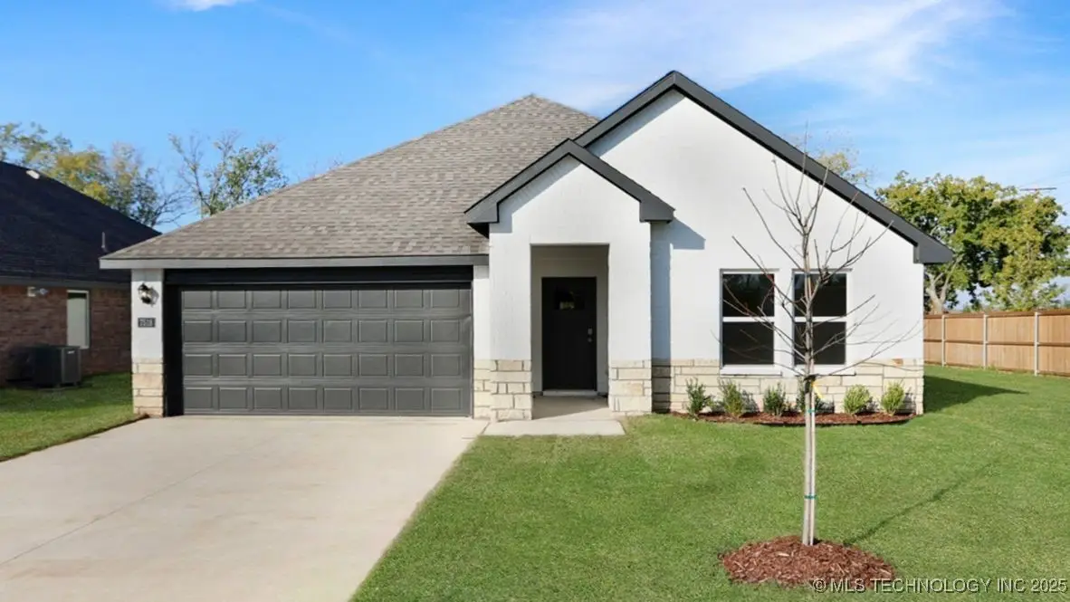 7518 N 154th East Avenue, Owasso, OK 74055 - Image #1