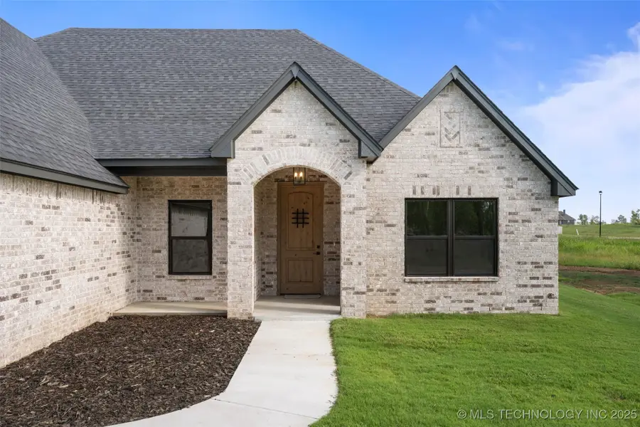 5822 Brandon Court, Bartlesville, OK 74006 - Image #2