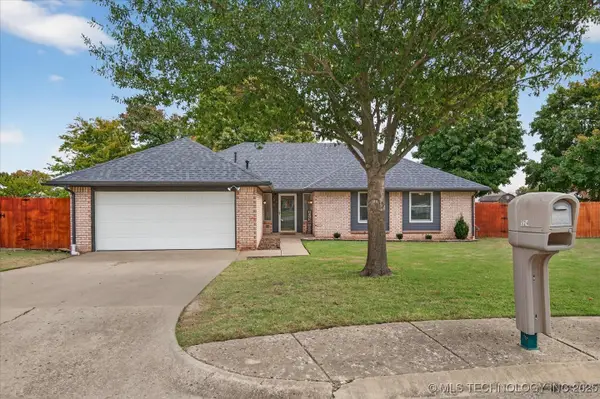 524 Baylor Court, Bartlesville, OK 74006