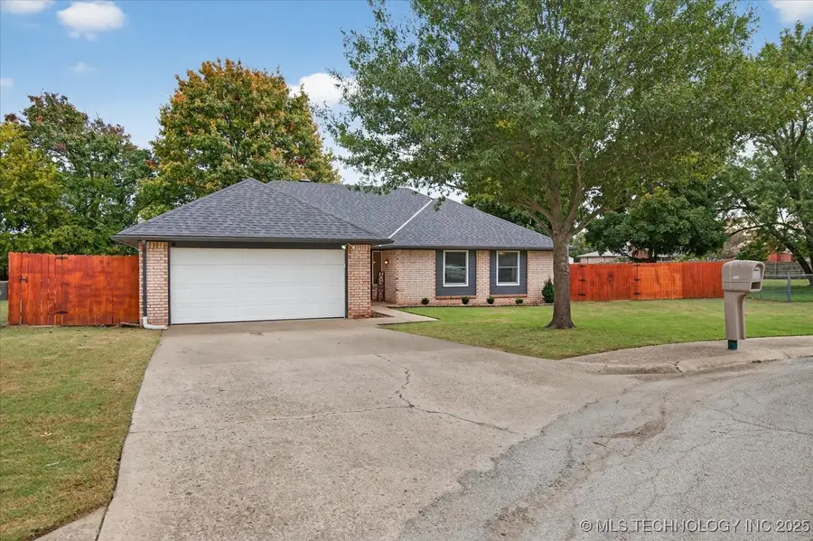 524 Baylor Court, Bartlesville, OK 74006 - Image #3