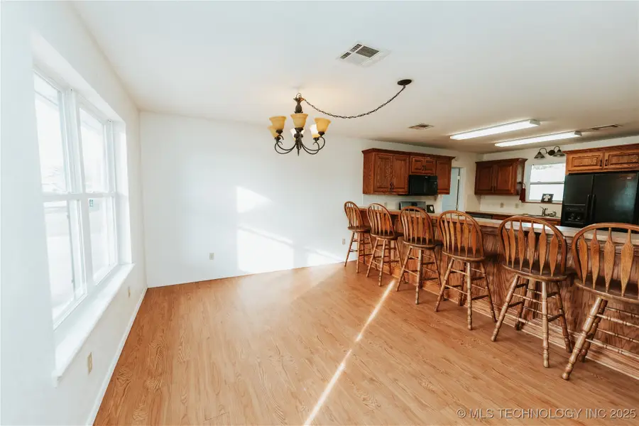 2022 N Reeves Road, Pawnee, OK 74058 - Image #2