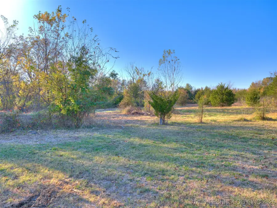 411 W 10th Street, Beggs, OK 74421 - Image #3
