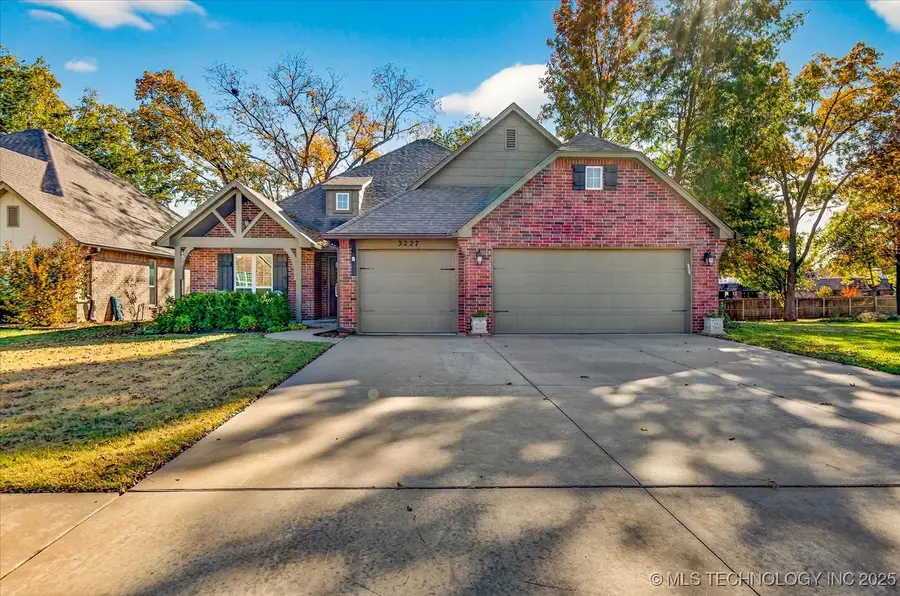 3227 Boardwalk Court, Bartlesville, OK 74006 - Image #2