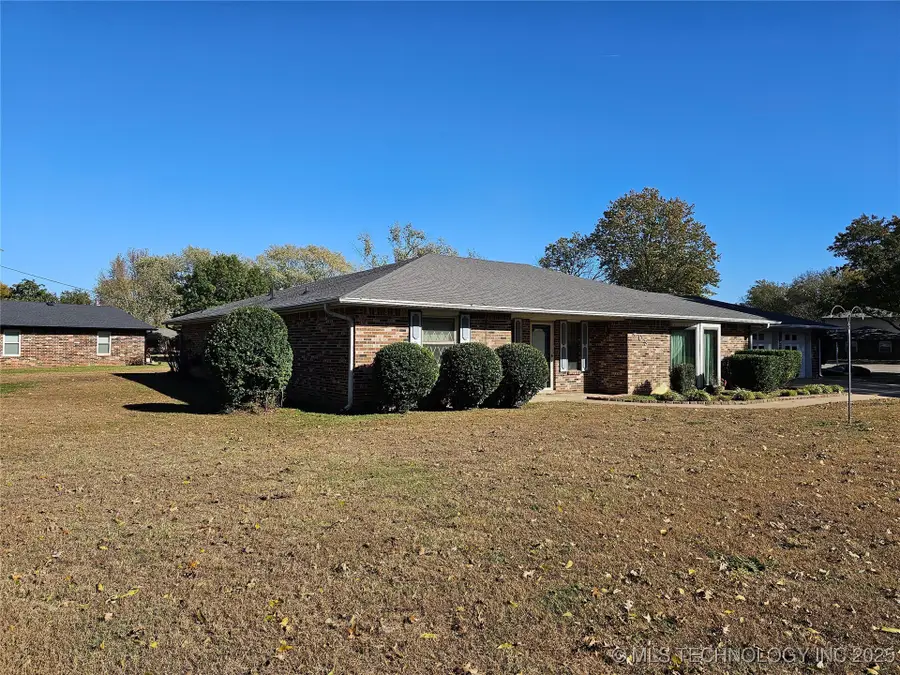 403 Steadway Avenue, Dewey, OK 74029 - Image #3