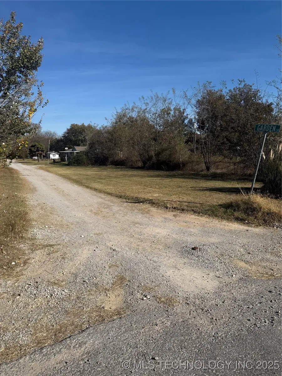 46 Garden, Lone Grove, OK 73401 - Image #2