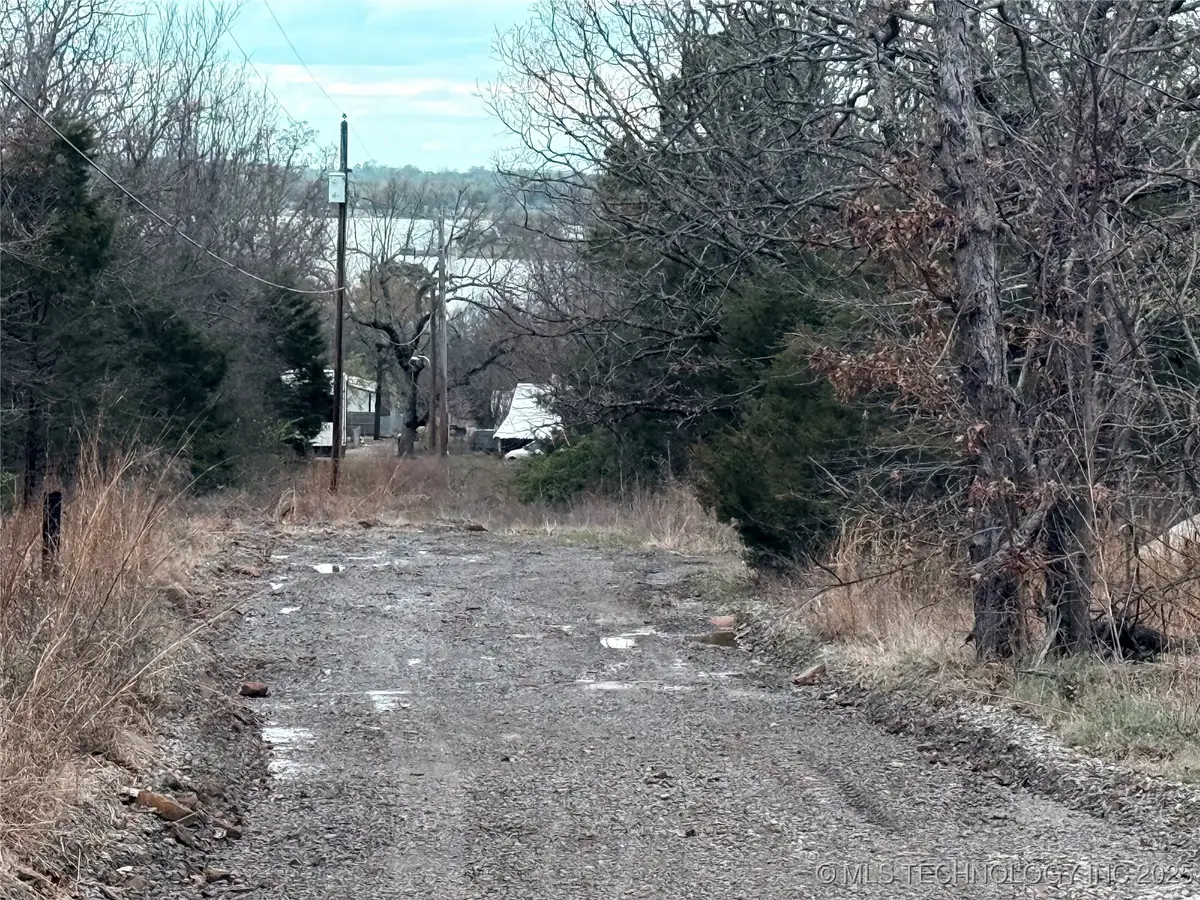 E Davis Street, Eufaula, OK 74432 - #1