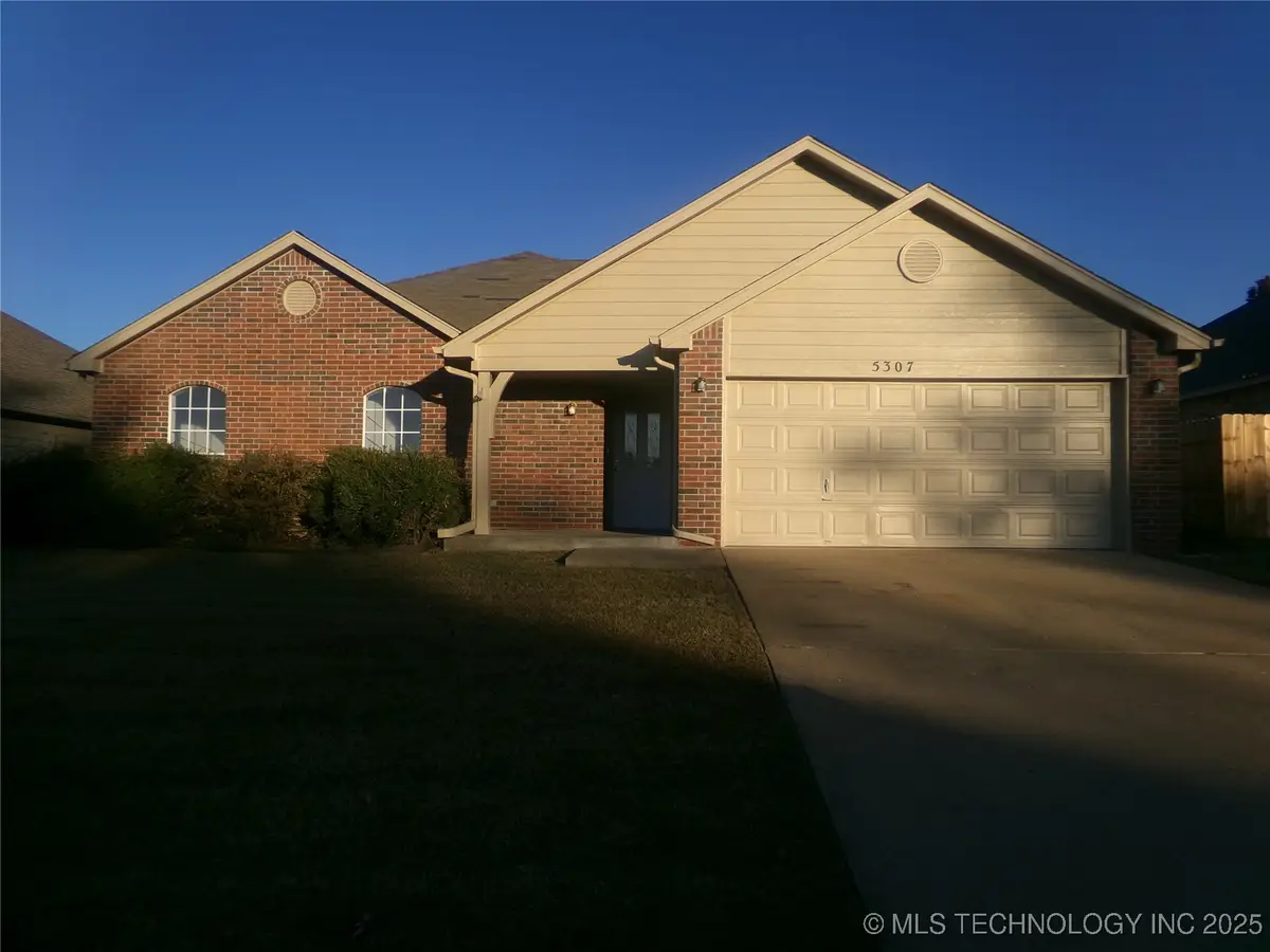 5307 Redbud Place, Sand Springs, OK 74063 - Image #1