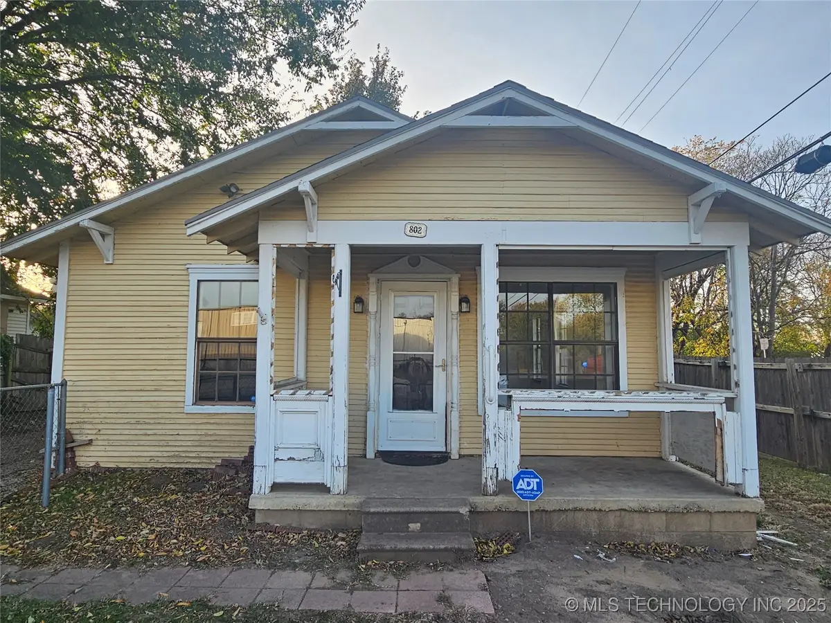 802 S Xanthus Place, Tulsa, OK 74104 - Image #1