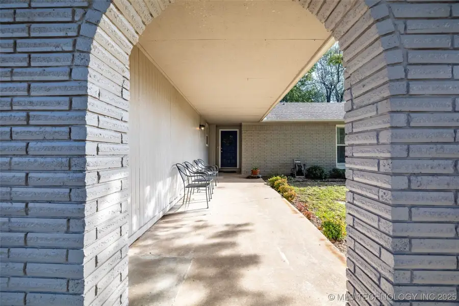 1109 N Hickory Court, Broken Arrow, OK 74012 - Image #3