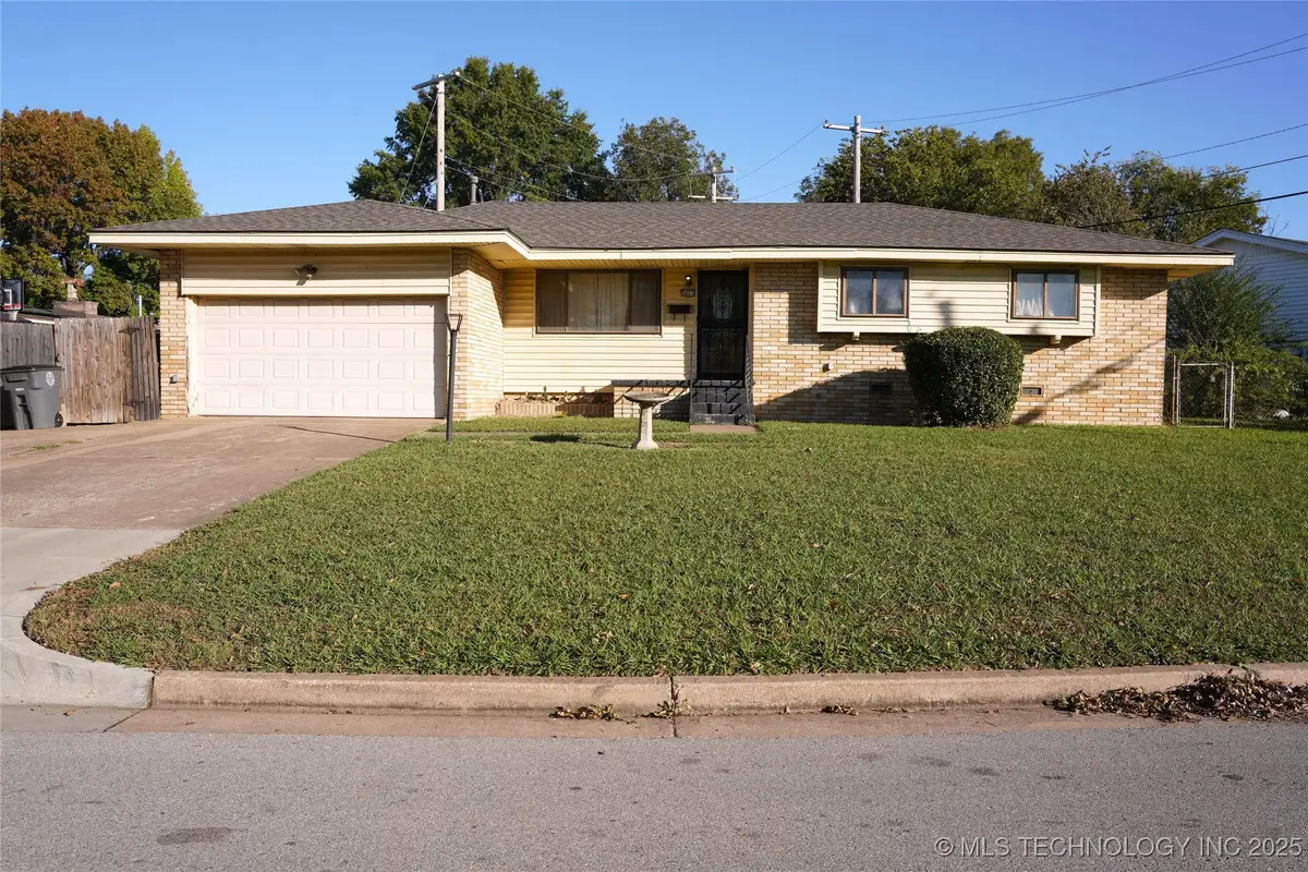 2821 W Golden Street, Tulsa, OK 74127 - Image #1