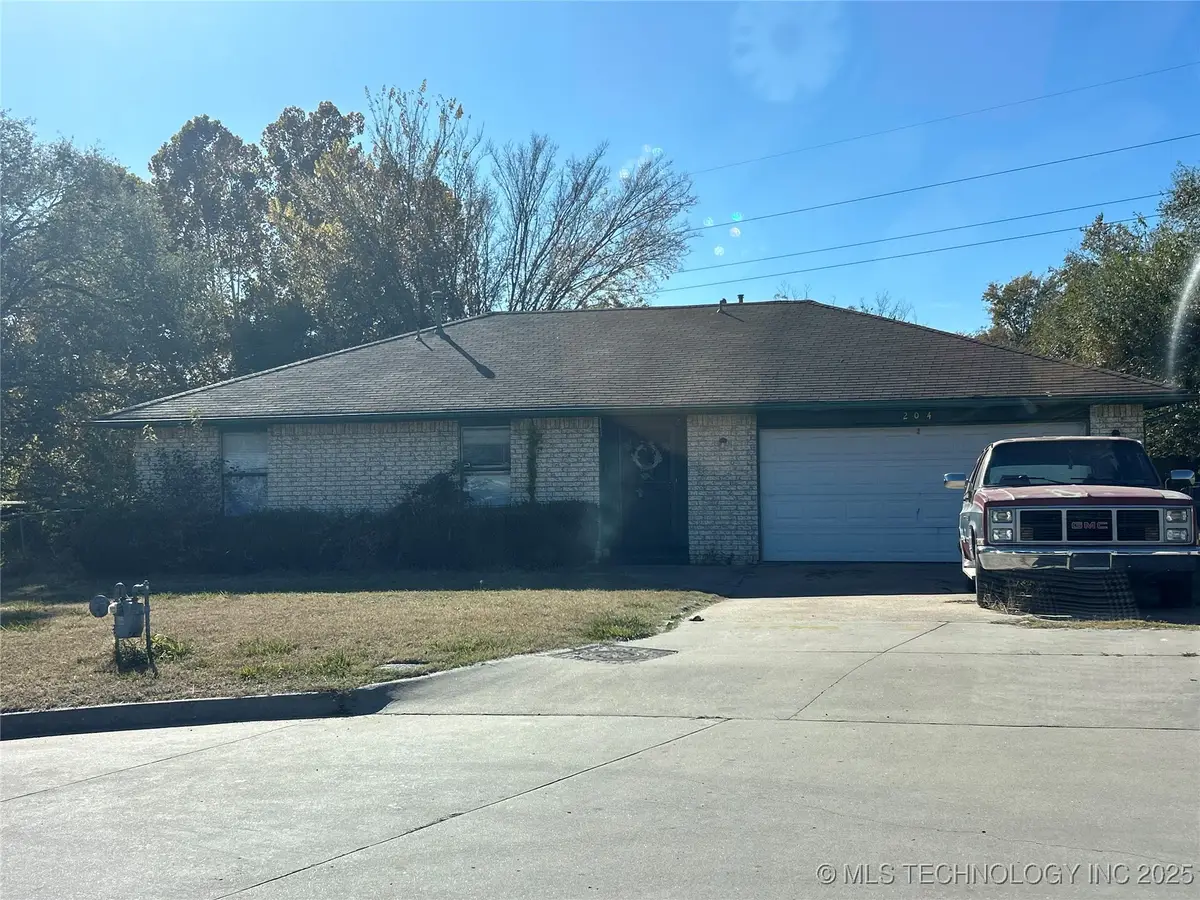 204 E Marshall Court, Tulsa, OK 74106 - Image #1