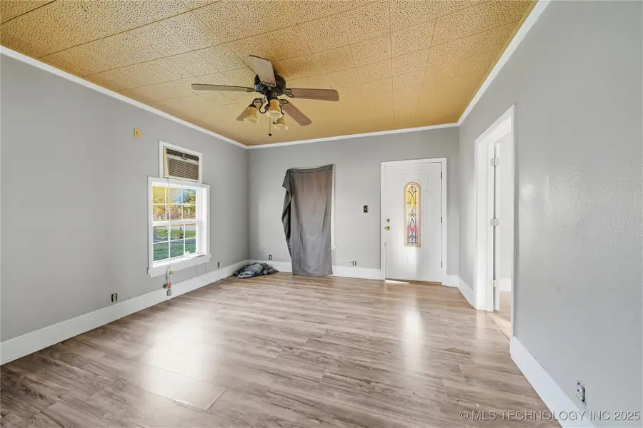 310 S Hickory Street, Nowata, OK 74048 - Image #2