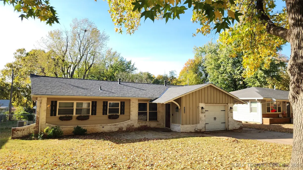 1712 El Camino Street, Ponca City, OK 74604 - Image #1