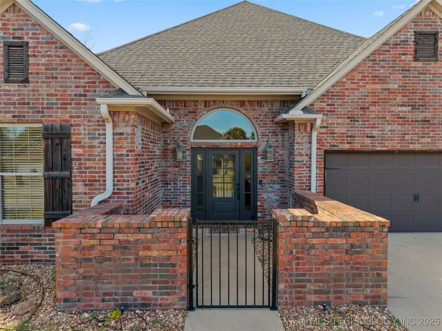 835 Sunset, Ardmore, OK 73401 - Image #2