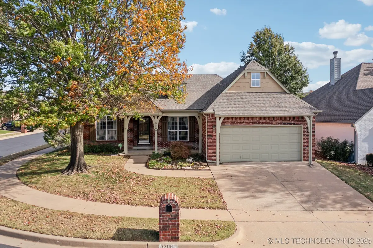 3309 N Gum Place, Broken Arrow, OK 74012 - Image #1