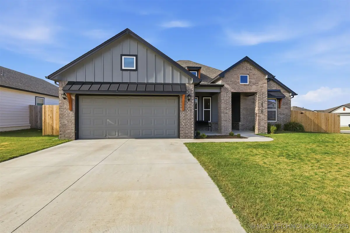 10712 N 121 Avenue E, Owasso, OK 74055 - Image #1