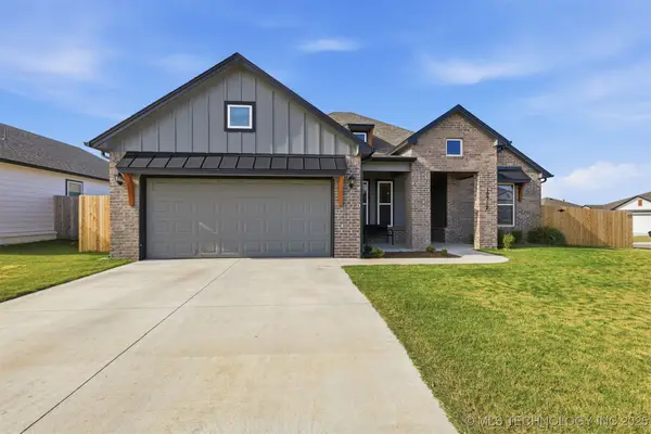 10712 N 121 Avenue E, Owasso, OK 74055