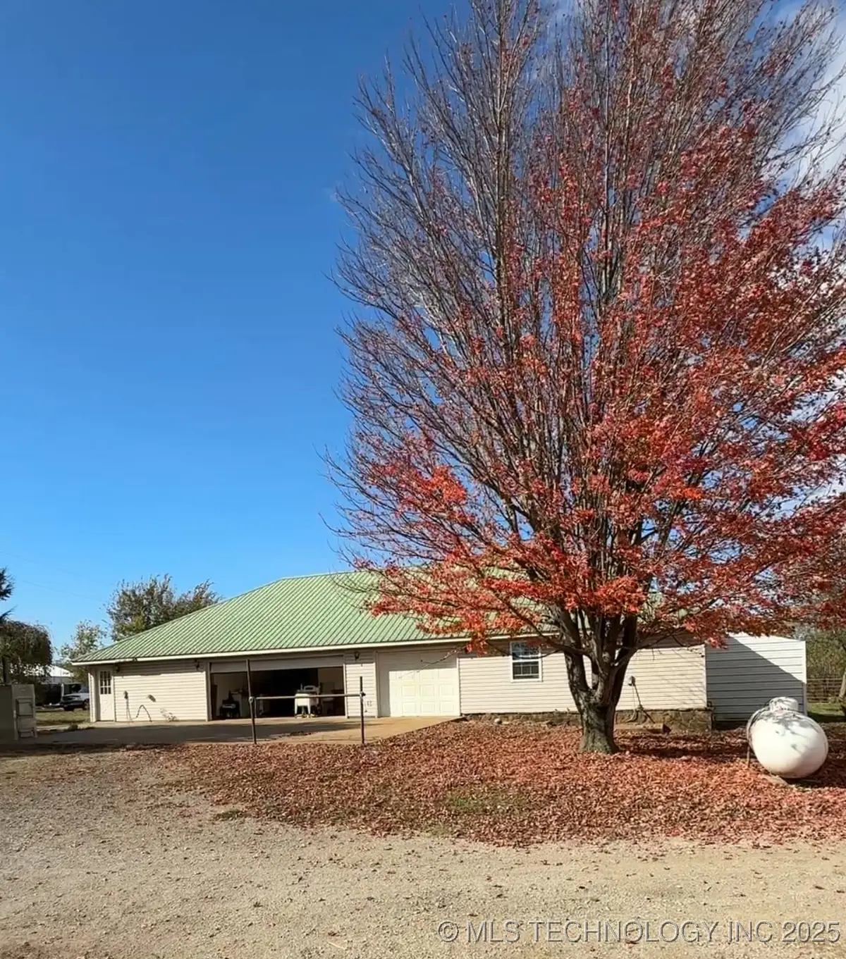 4514 S 4390 Road, Welch, OK 74369 - Image #1