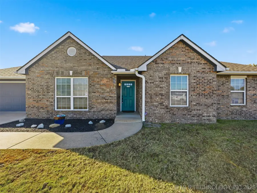 18774 S Birch Hollow Way, Claremore, OK 74017 - Image #2