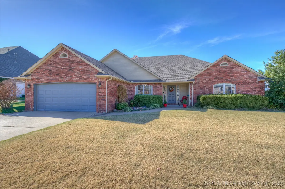 8406 N 100th East Avenue, Owasso, OK 74055 - Image #1