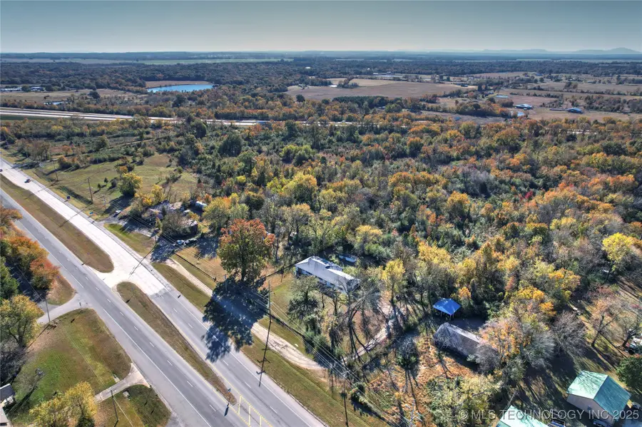 404 W Ray Fine Boulevard, Roland, OK 74954 - Image #3