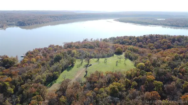 18101 S 641 Road, Wyandotte, OK 74370