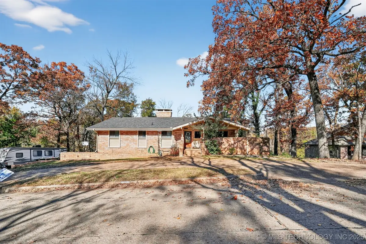 1808 Skyline Place, Bartlesville, OK 74006 - Image #1