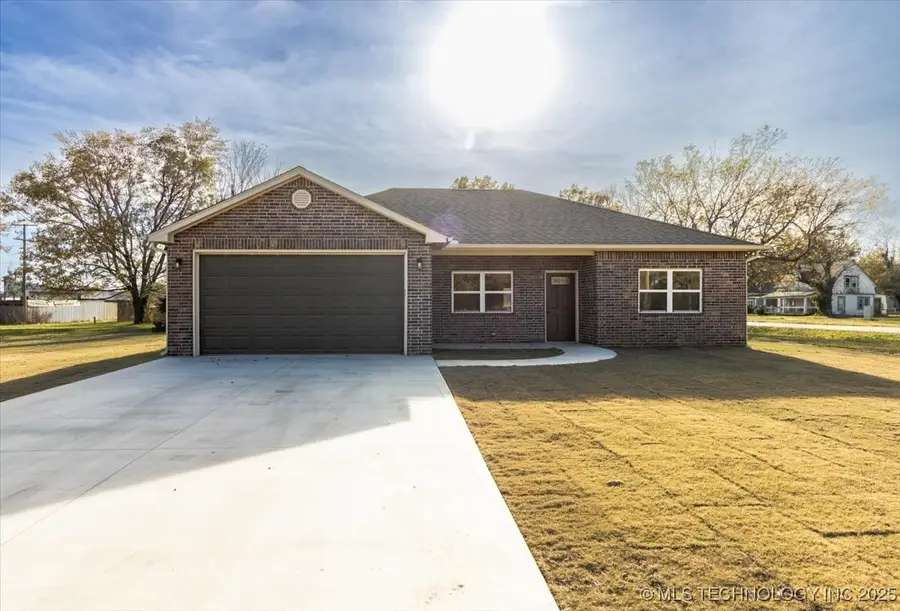 400 Vine Street, Chelsea, OK 74016 - Image #2