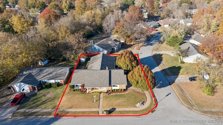 2904 E Knoxville Street, Broken Arrow, OK 74014 - Image #2