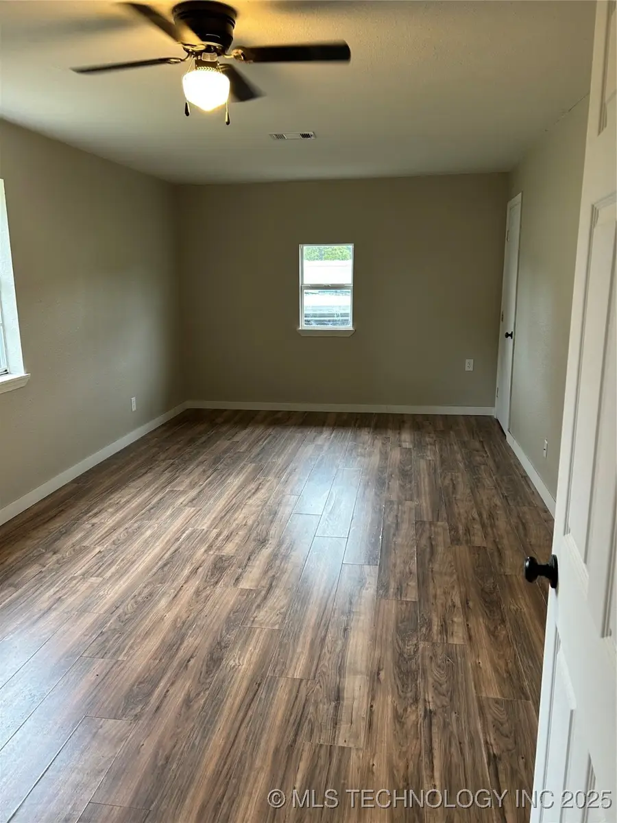 404 F Street, Stigler, OK 74462 - Image #3