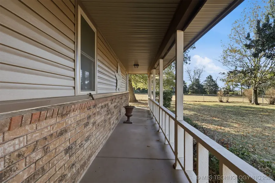 10015 E 632 Road, Peggs, OK 74452 - Image #2