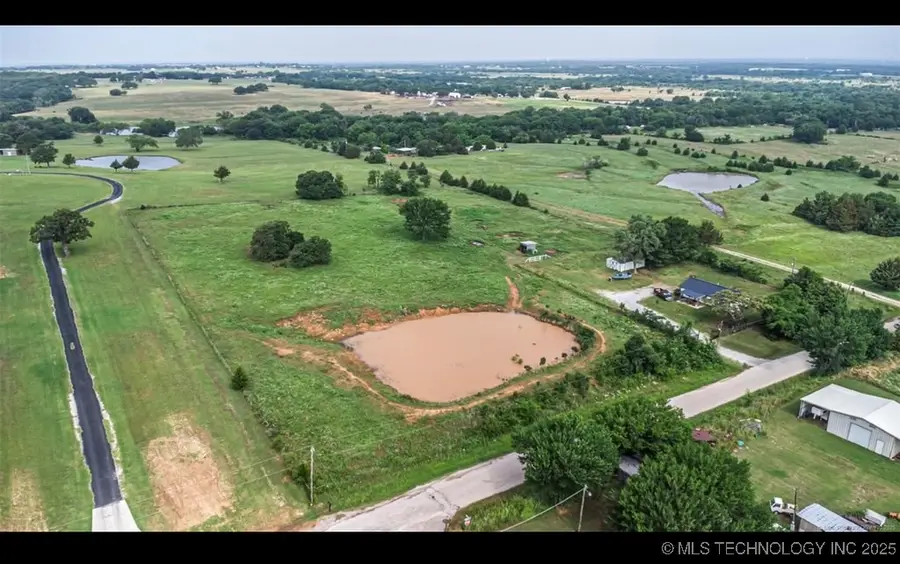 681 Cimmaron, Wilson, OK 73463 - Image #2