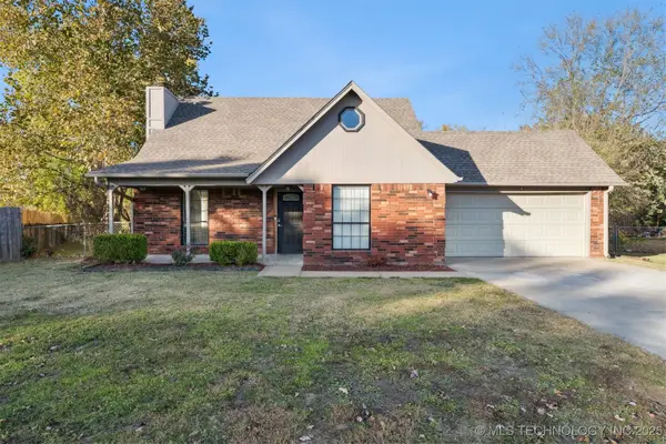 10811 E 101st Street, Owasso, OK 74055